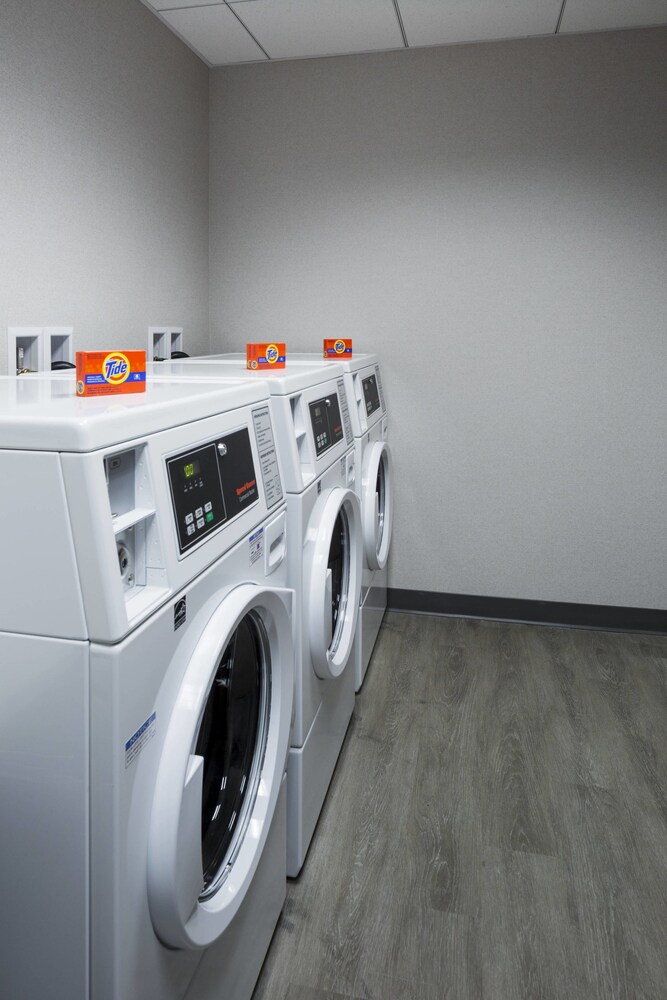 Laundry, Residence Inn Bath Brunswick Area