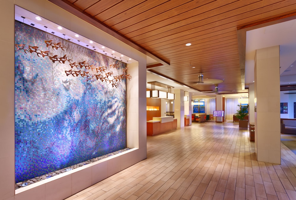 Interior entrance, Hyatt Place Waikiki Beach