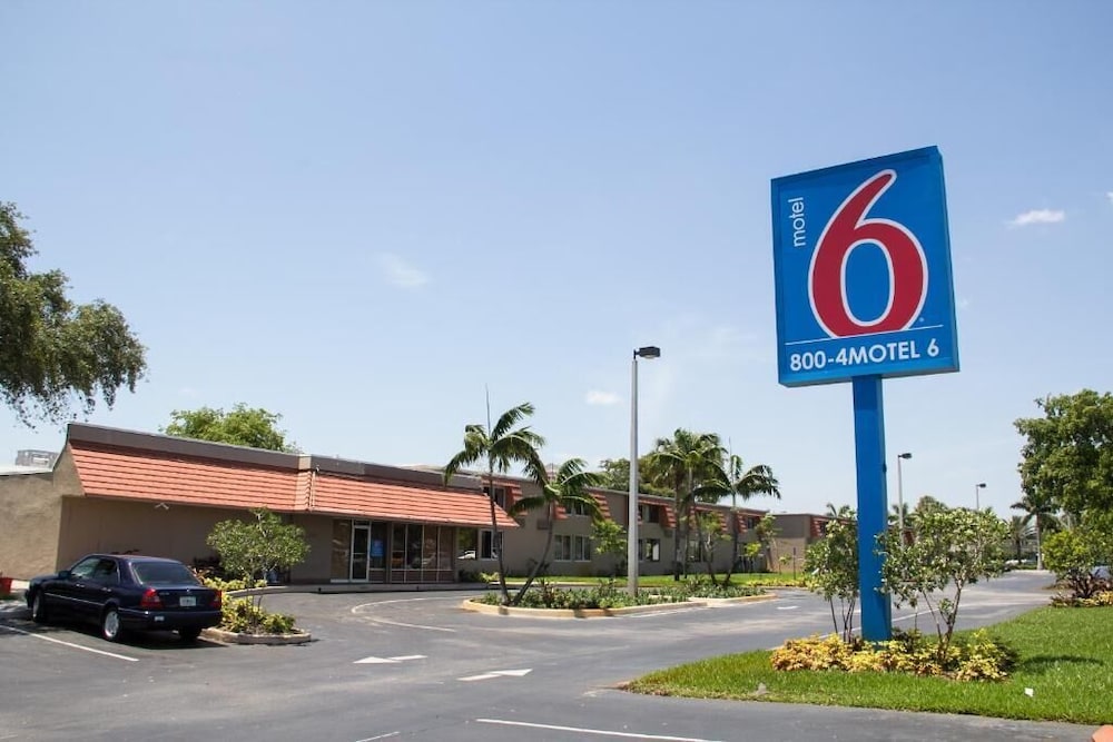 Motel 6 Miami, FL