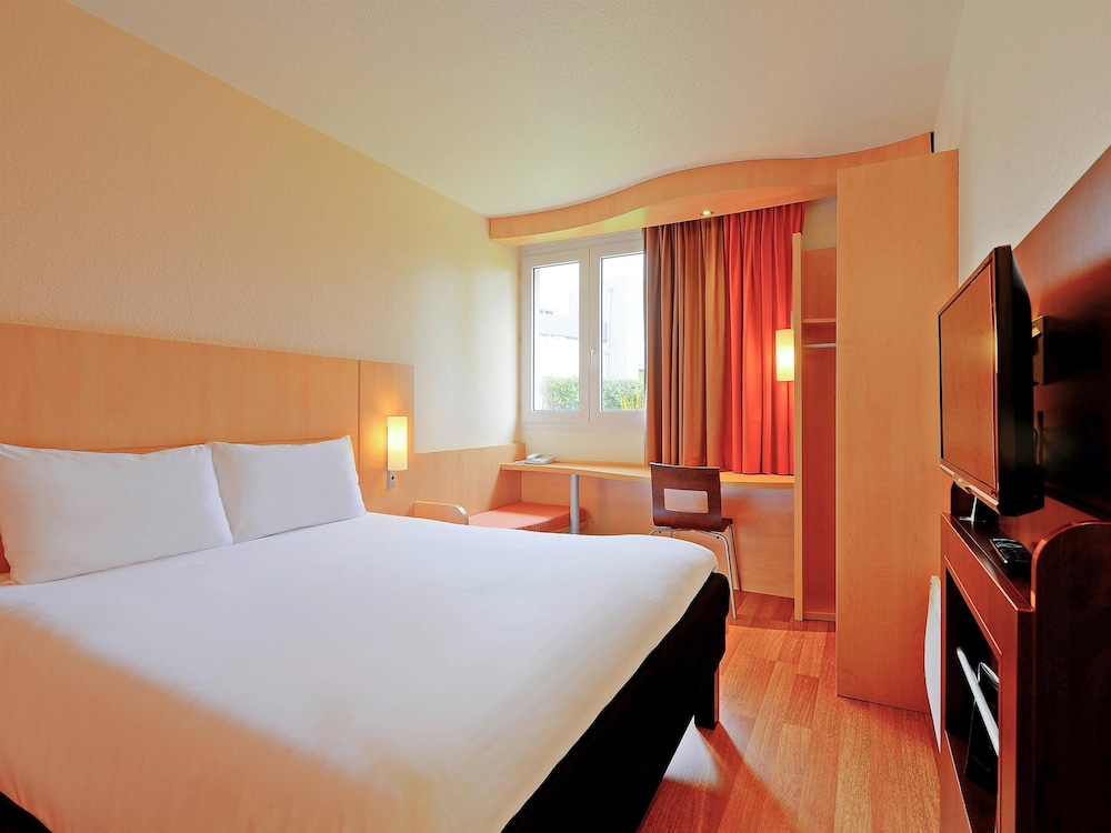 Hotel Ibis Beaulieu Poitiers Hotel Ibis Beaulieu Poitiers