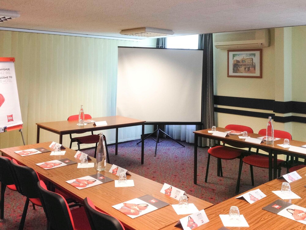 Hotel Ibis Beaulieu Poitiers Hotel Ibis Beaulieu Poitiers