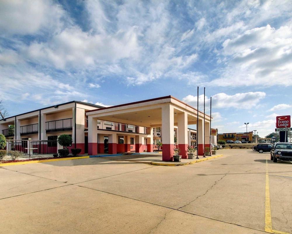 Econo Lodge Inn And Suites in Meridian, United States