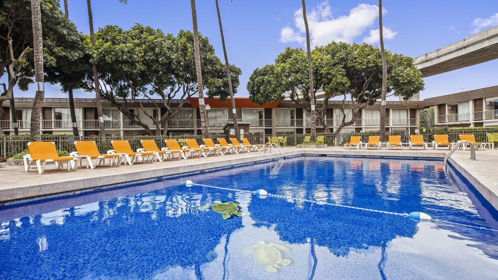 Outdoor pool, Best Western The Plaza Hotel