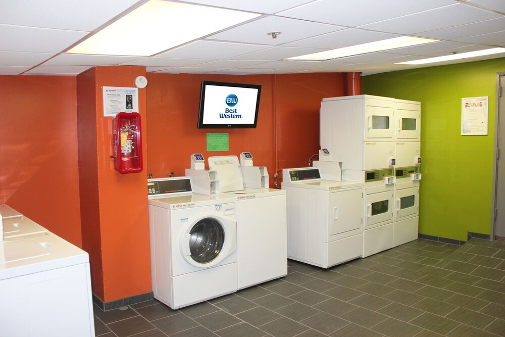 Laundry room, Best Western The Plaza Hotel