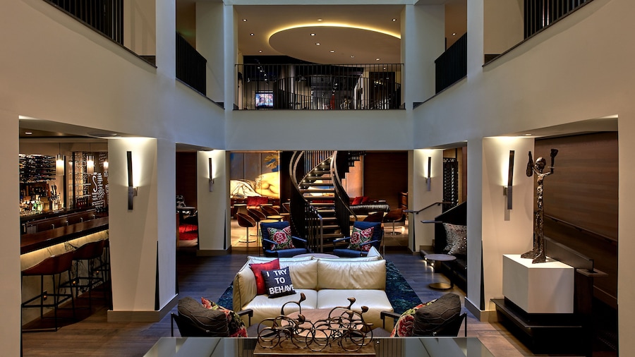 Kimpton Hotel Vintage Portland, an IHG Hotel