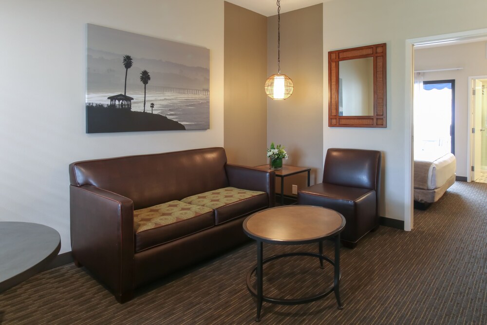 Oxford Suites Pismo Beach, Pismo Beach 109 Room Prices & Reviews