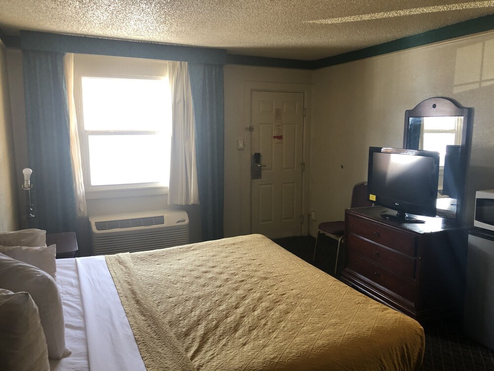 Americas Best Value Inn Denver