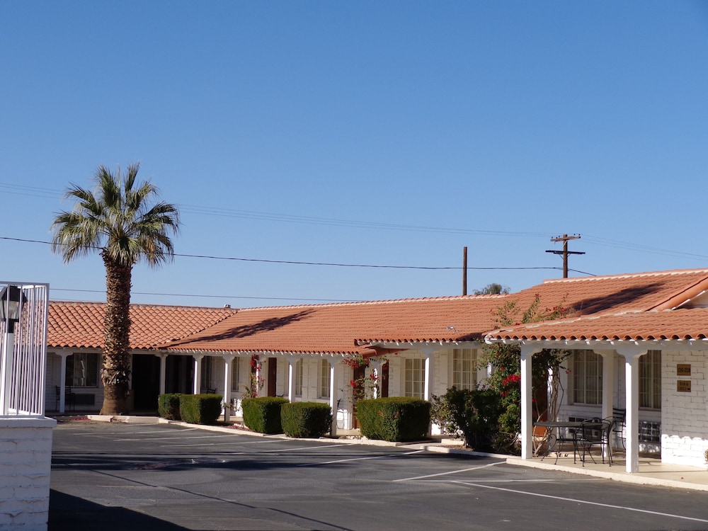 Coronado Motor Hotel, a Travelodge by Wyndham in Yuma Best Rates