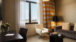 Premium bedding, minibar, in-room safe, desk