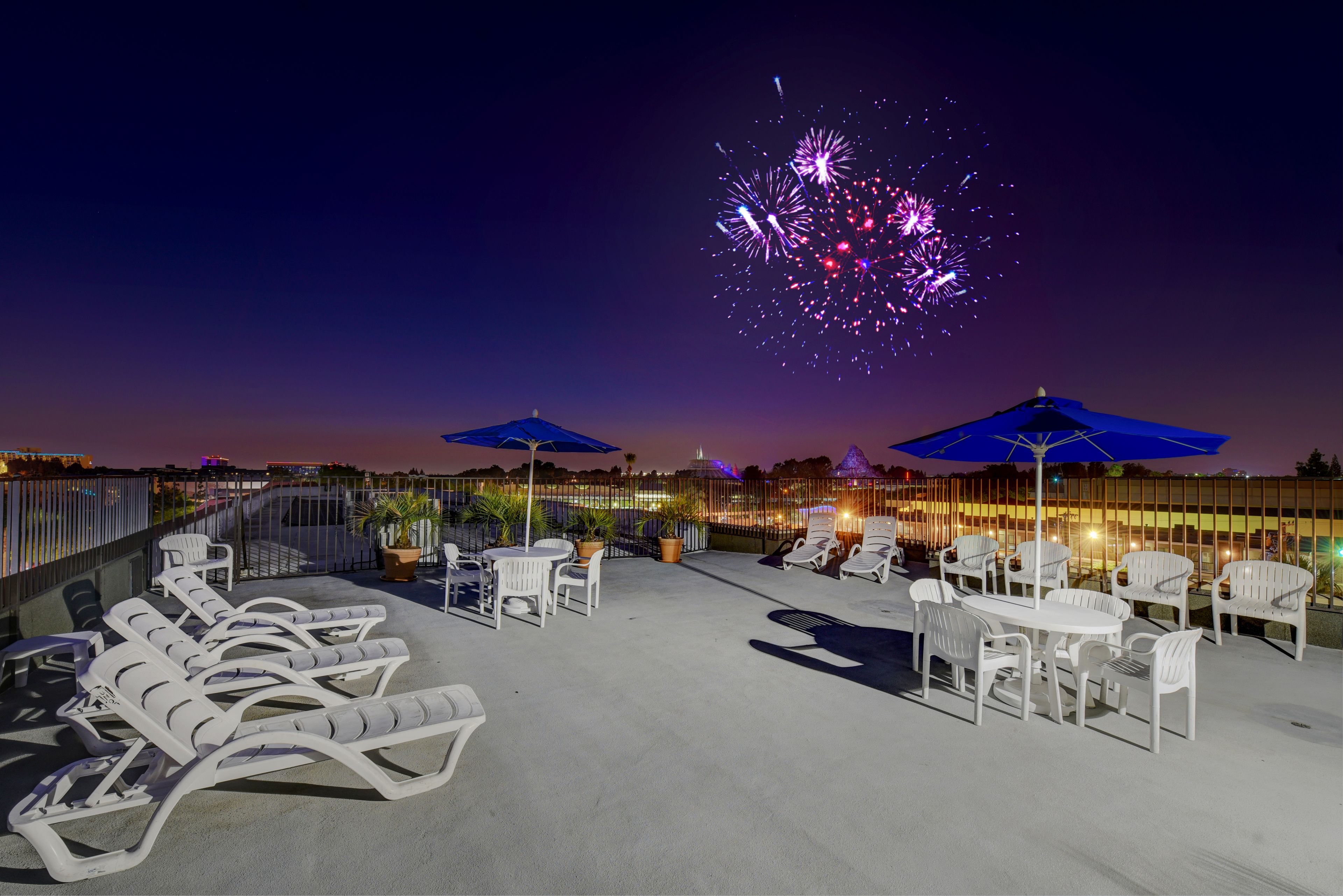 Anaheim Desert Inn & Suites in Anaheim, United States