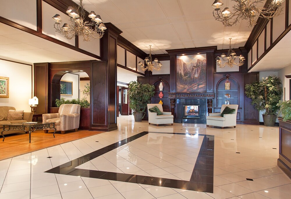 Lobby, Park Pointe Hotel