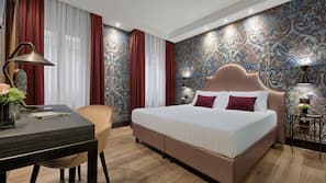 Literie de qualité supérieure, minibar, coffre-forts dans les chambres