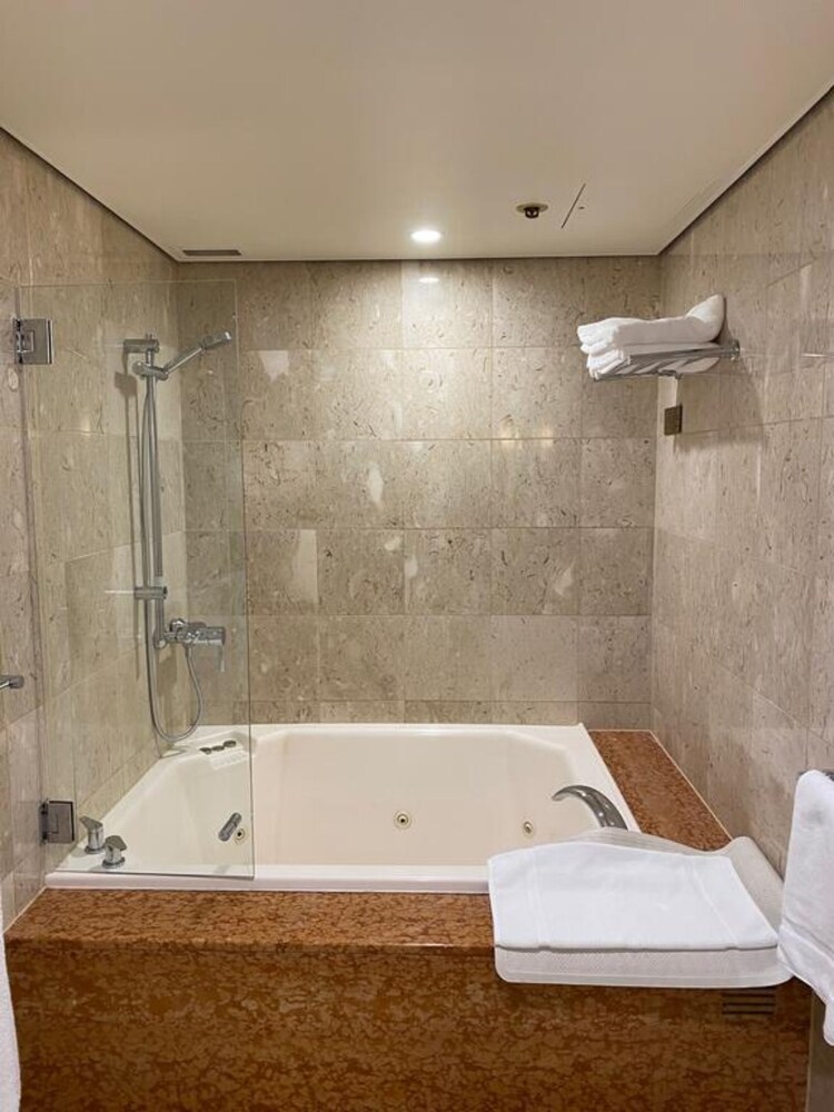 Hilton Adelaide