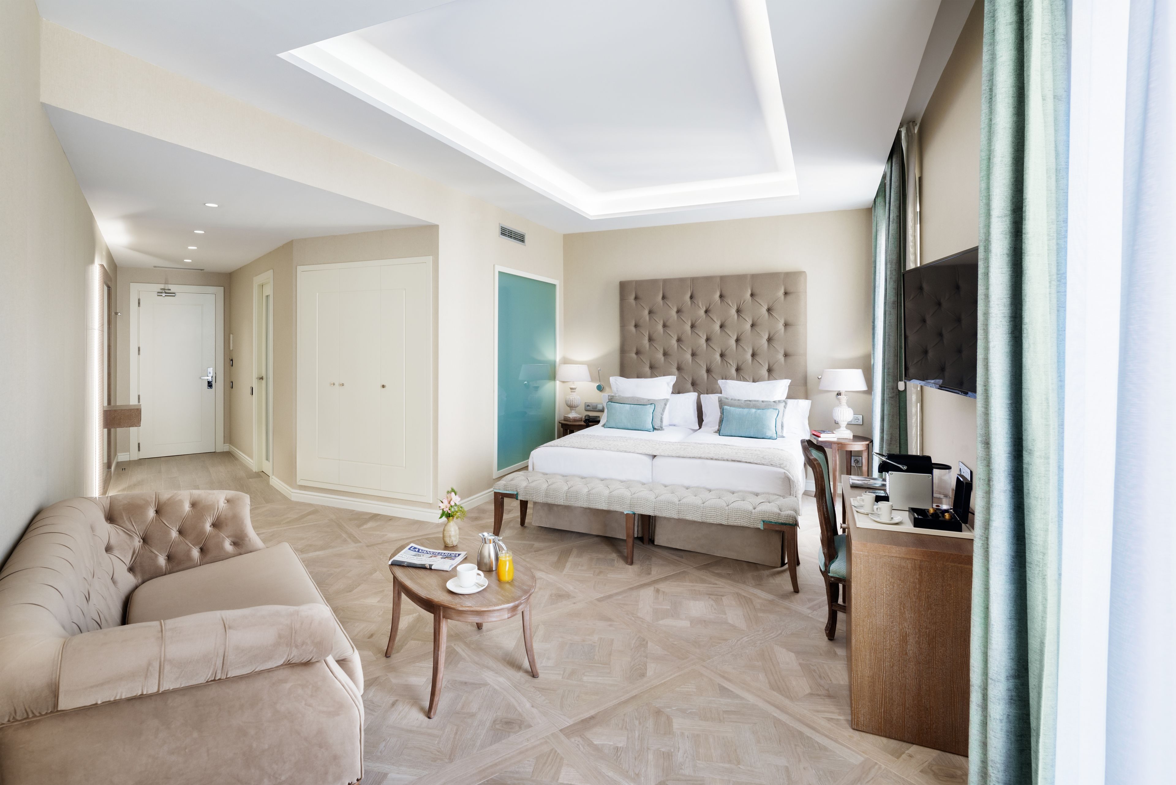 Hotel Colon Barcelona In Barcelona Spain Expedia
