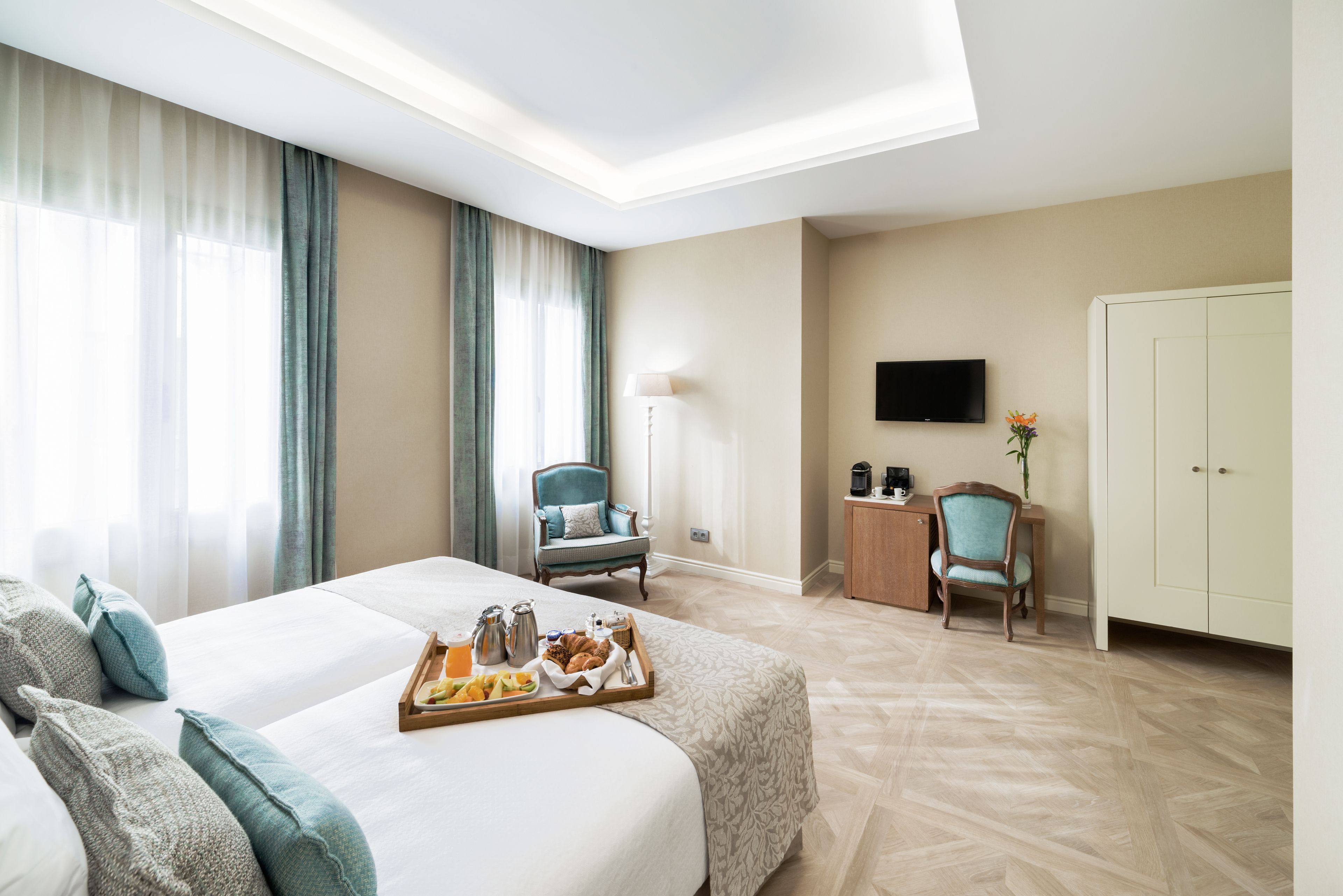 Hotel Colon Barcelona In Barcelona Spain Expedia