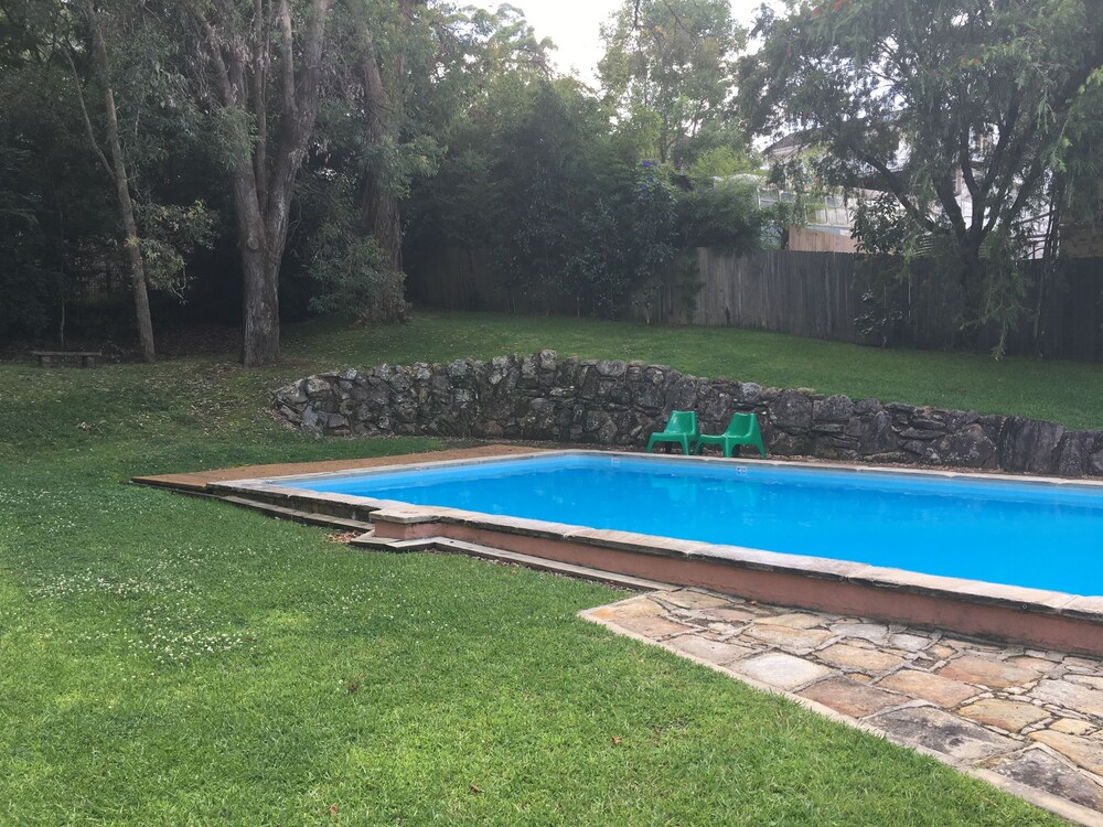 Outdoor pool, Waterview Gosford Motor Inn