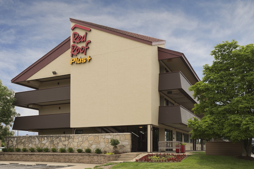 Red Roof Inn PLUS+ Chicago - Naperville