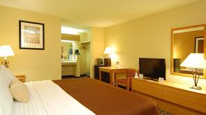 In-room safe, desk, iron/ironing board, free WiFi