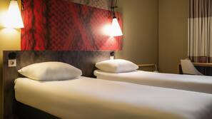 Premium bedding, in-room safe, desk, blackout curtains