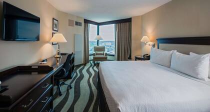 Fort Pontchartrain Detroit, a Wyndham Hotel
