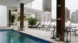 Piscina en la azotea