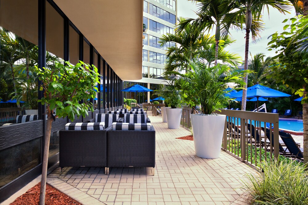 Holiday Inn Miami West - Airport Area, an IHG Hotel