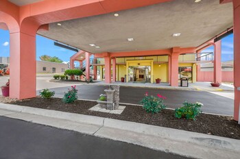Quality Inn Fredericksburg Central Park Area Reviews Photos