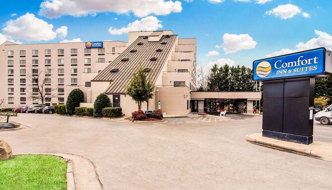 Comfort Inn Suites Crabtree Valley In Raleigh Nc Expedia