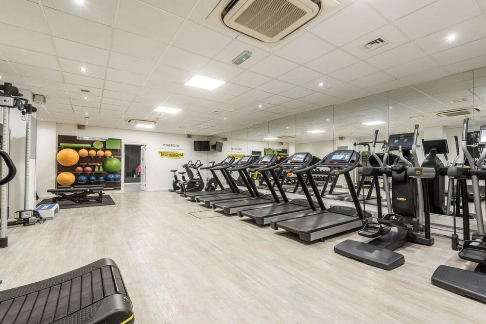 Gym, The Coppid Beech Hotel