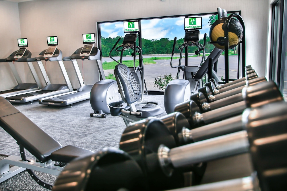 Fitness facility, Holiday Inn Milwaukee Riverfront, an IHG Hotel