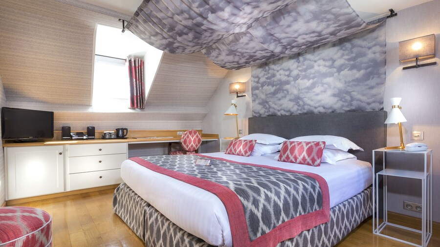 Dauphine Saint Germain Hotel