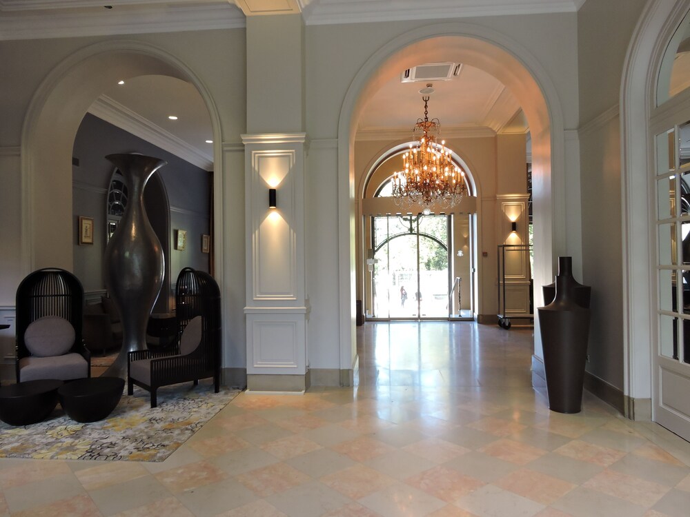 Interior entrance, Grand Hotel La Cloche Dijon MGallery