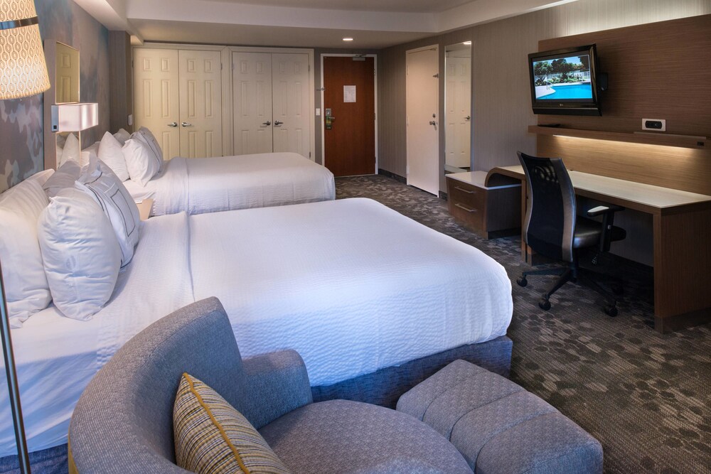 Courtyard by Marriott Oxnard Ventura