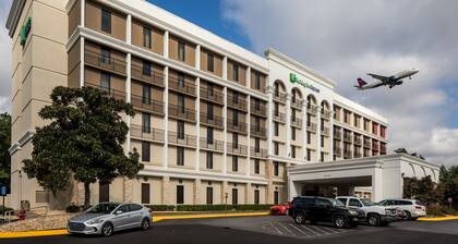 Holiday Inn Express Atlanta Airport - College Park, an IHG Hotel