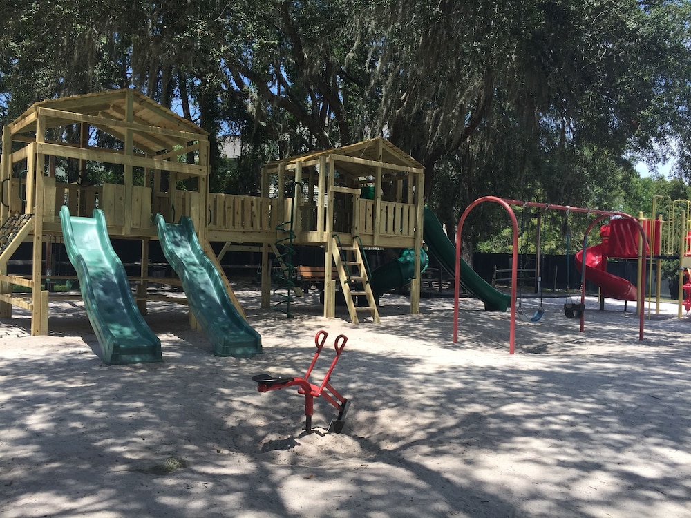 Children's play area - outdoor, Hilton Head Island Beach & Tennis Resort