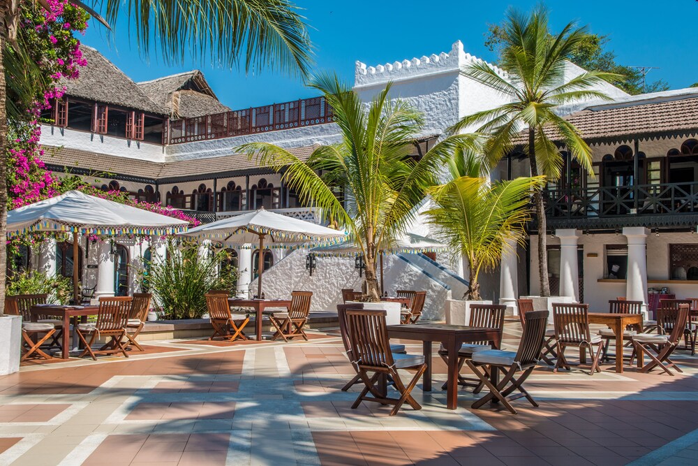 Serena Beach Resort And Spa 2018 Room Prices 211 Deals Reviews Beach Ocean View Featured Image