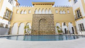 Piscina stagionale all'aperto