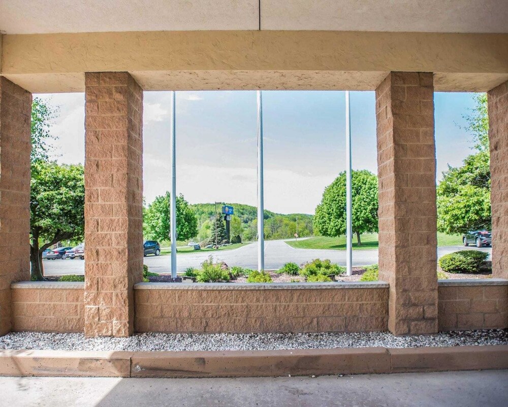 Comfort Inn Pocono Lakes Region In Lake Ariel Hotel Rates