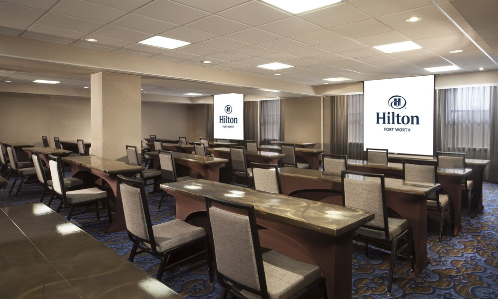 Hilton Fort Worth in Fort Worth Best Rates & Deals on Orbitz