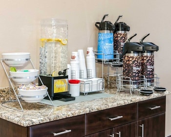Comfort Suites Terre Haute University Area Terre Haute 2020 Room