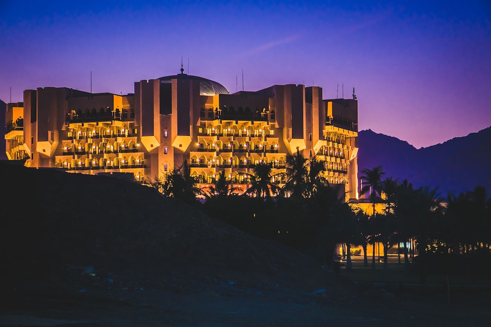 Al Bustan Palace A Ritz Carlton Hotel In Muscat Hotel