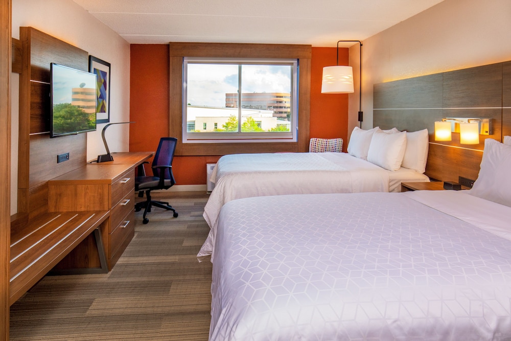 Room, Holiday Inn Express Chesapeake - Norfolk, an IHG Hotel