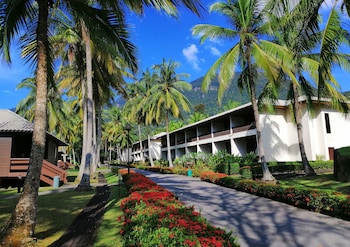 Damai Beach Resort - Reviews, Photos u0026 Rates | ebookers.com