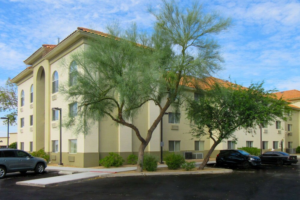 Comfort Inn Suites Phoenix North Deer Valley Phoenix Usa