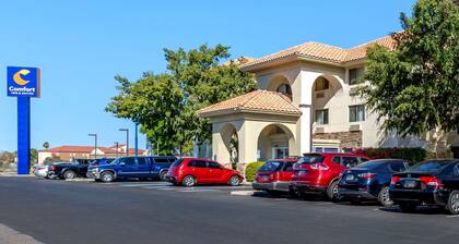 Comfort Inn & Suites Phoenix North / Deer Valley