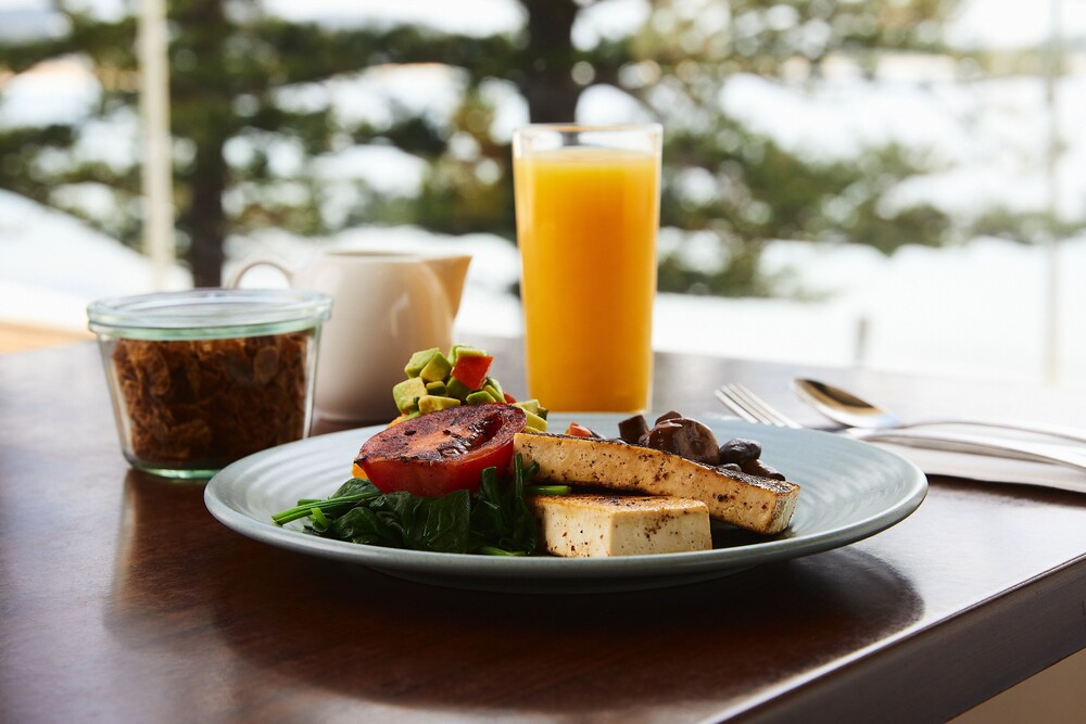 Crowne Plaza Terrigal Pacific