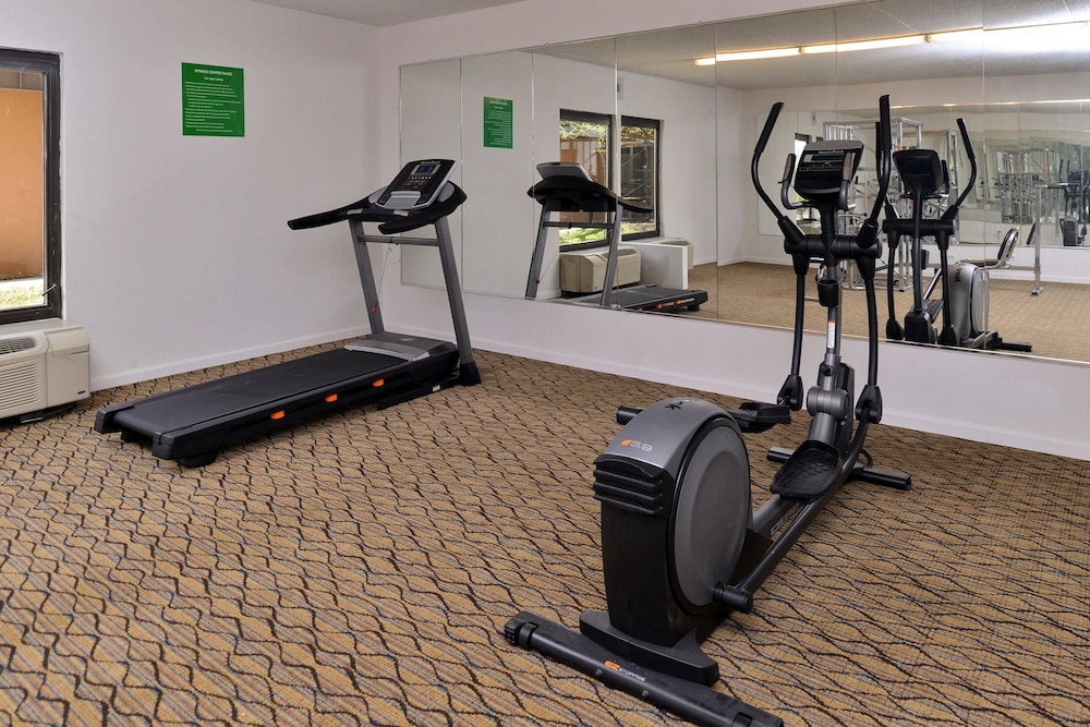 Fitness facility, Quality Inn & Suites