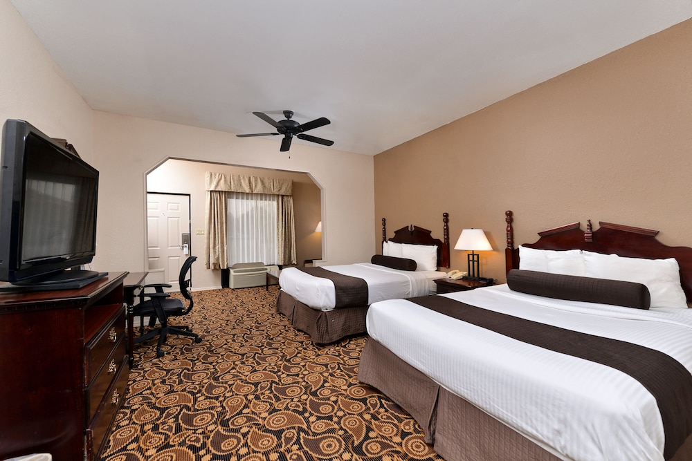 Mockingbird Inn Suites Monroeville Usa Aarp Travel Center