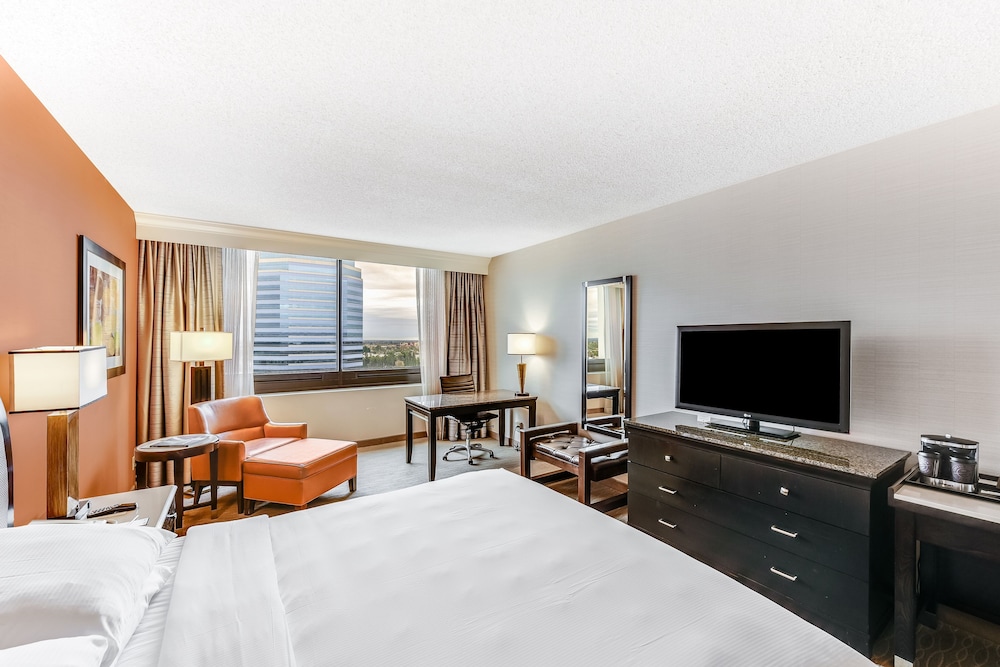 DoubleTree by Hilton Anaheim - Orange County