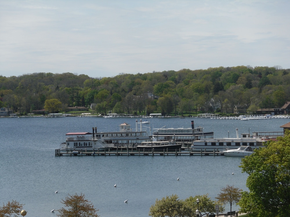 Harbor Shores on Lake Geneva